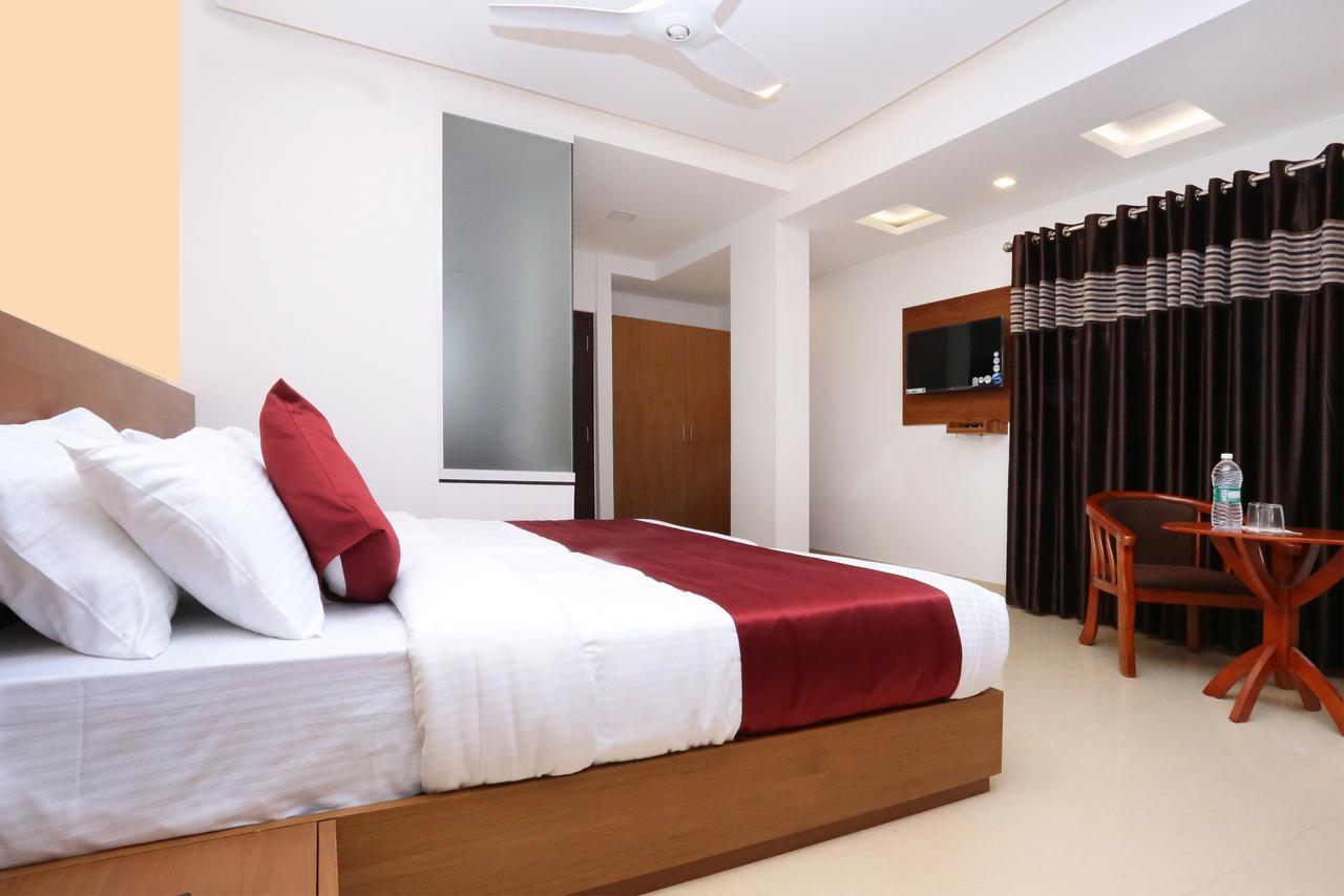 Hotel Ayodhya Residency Кожикоде Экстерьер фото