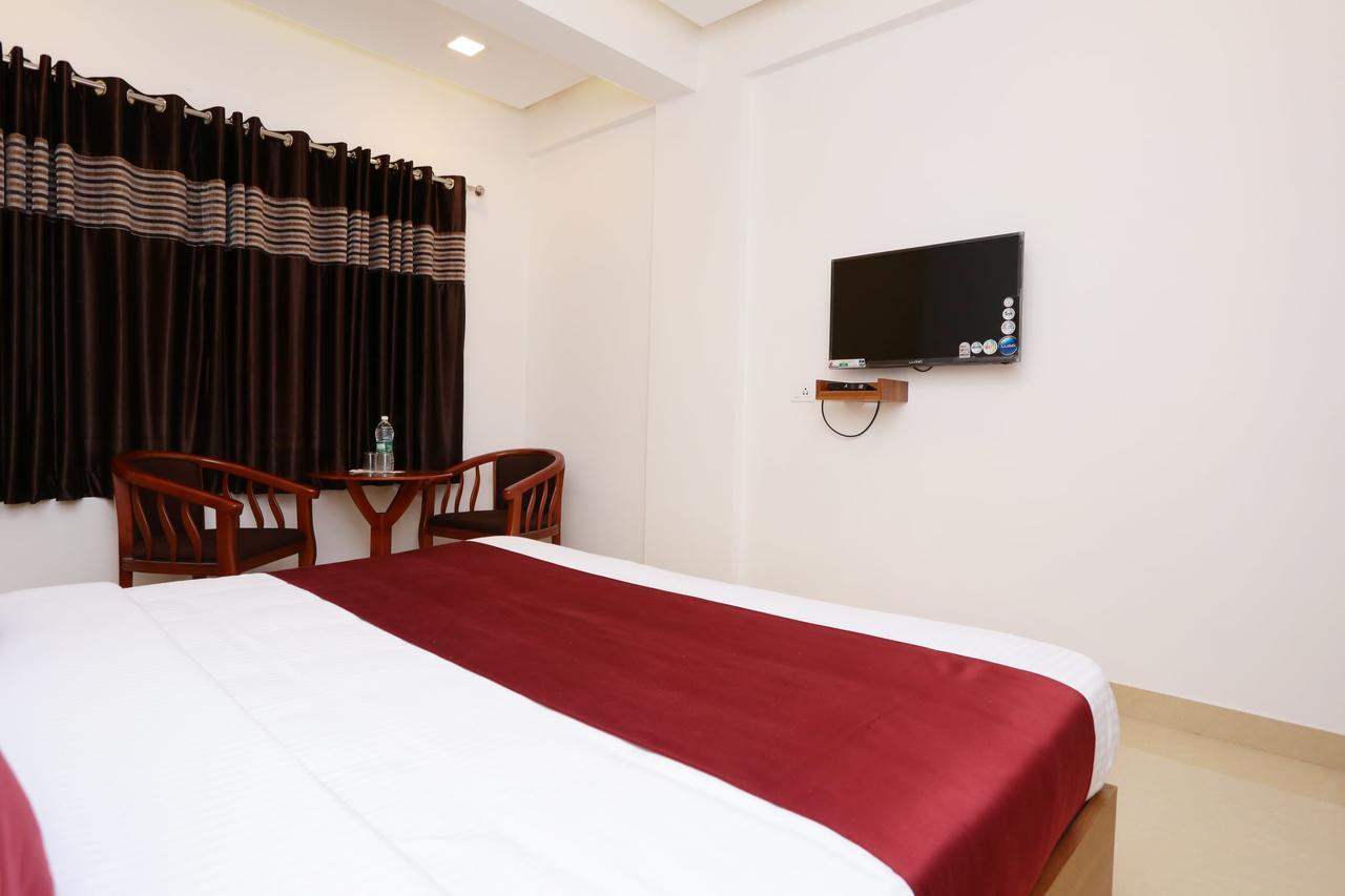 Hotel Ayodhya Residency Кожикоде Экстерьер фото